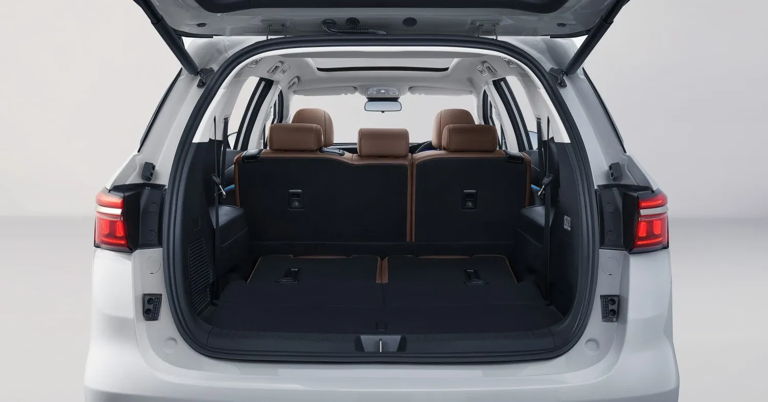 feature_2_8bed53b9ed